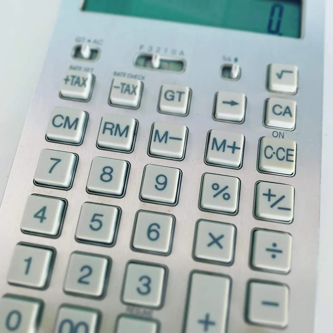 Combien coûte un poulailler ? Cette calculatrice n'y répondra pas seule, notre page, oui !